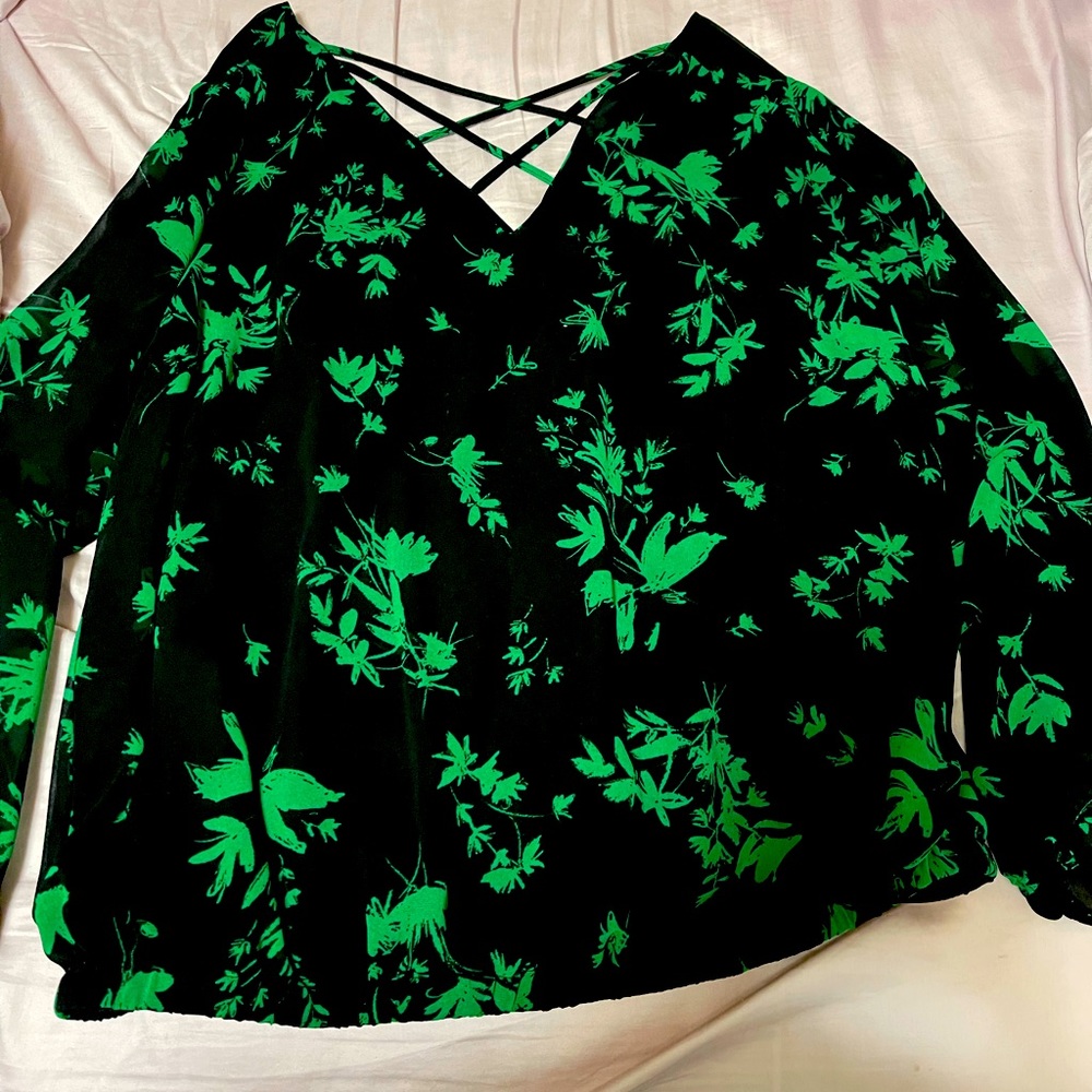 Long sleeved blouse with crisscross back!